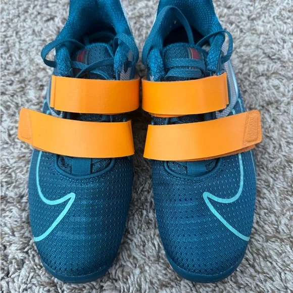 Women’s Nike Romaleos 4 Weightlifting Shoes - Picture 2 of 5